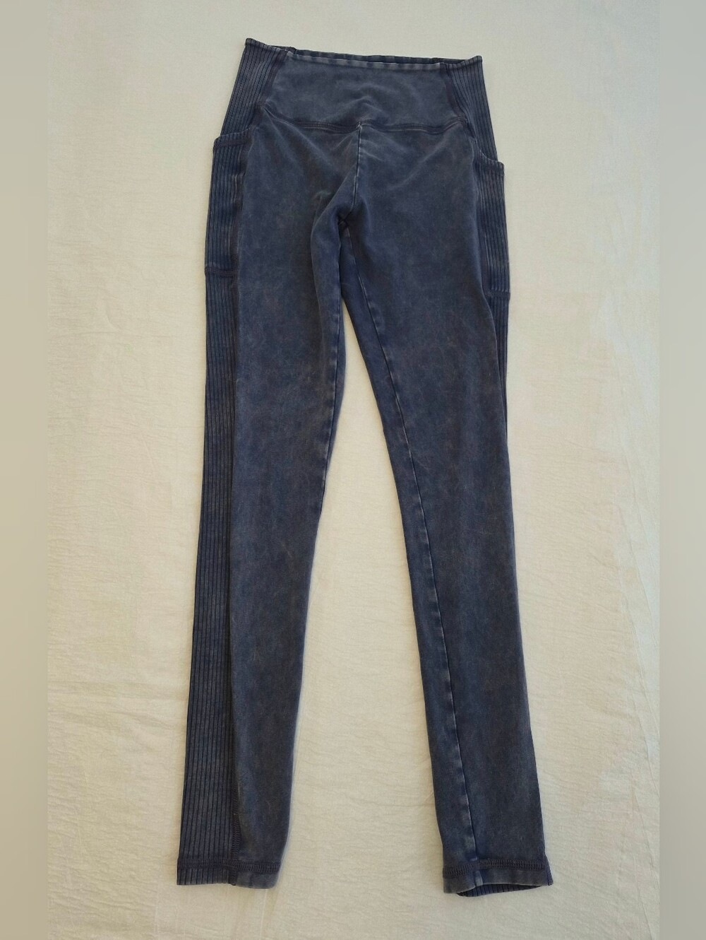 OFFLINE by Aerie OG High-Waisted Ribbed Side-Panel Pocket Leggings – Faded Gray